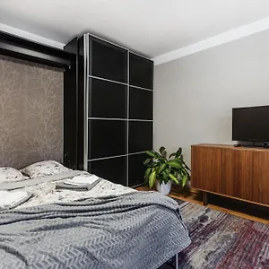 Klimatyczny Dla Dwojga W Sercu Starówki Apartament